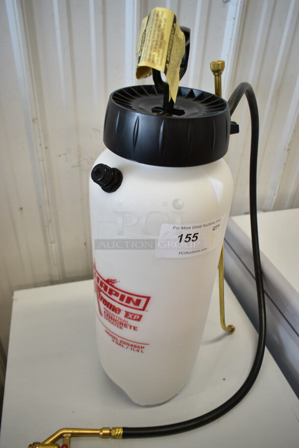 BRAND NEW SCRATCH AND DENT! Chapin 22049XP Xtreme 3 Gallon Open Head Poly Concrete Sprayer - Image 3 of 6