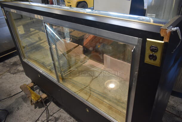 Display Concepts CCGAR Metal Commercial Floor Style Display Case Dry Merchandiser. 120 Volts, 1 Phase.  - Image 3 of 9