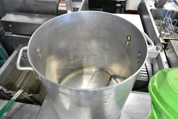 3 Various Items Including Single Head Drink Mixer, Choice Green Poly Lettuce Spinner and Metal Stock Pot. 3 Times Your Bid!  - Image 8 of 9