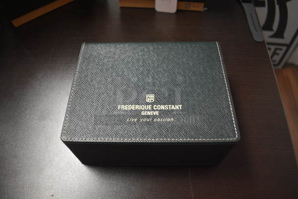 BRAND NEW IN BOX! Frederique Constant Classics Quartz Chronograph Big Date FC-296SW5B6 Watch - Image 7 of 8
