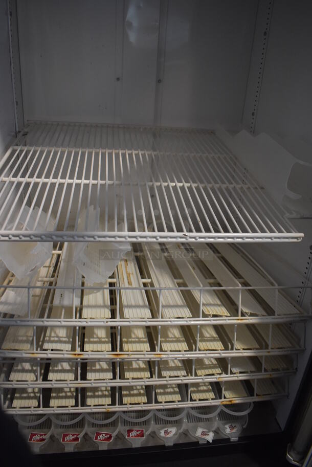 True GDM-26 Metal Commercial Single Door Reach In Cooler Merchandiser w/ Poly Coated Racks. 115 Volts, 1 Phase. 30x31x79. Tested and Powers On But Temps at 53 Degrees - Image 4 of 4