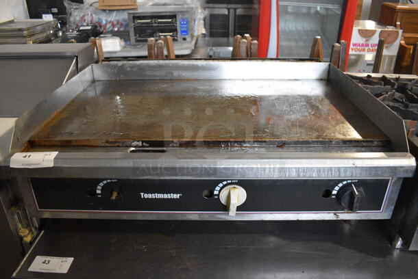 Toastmaster Stainless Steel Commercial Countertop Natural Gas Powered Flat Top Griddle. 36x28x13.5