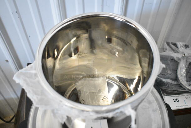 4 BRAND NEW SCRATCH AND DENT! Items Including 2 25MCCW135 Poly Measuring Pitchers, FCCLBLU Knob, Stainless Steel Cylindrical Bin, 2 Metal 1/2 Size Drop In Bins. 4 Times Your Bid!  - Image 8 of 10
