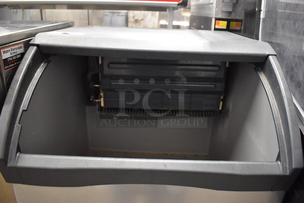 Scotsman CU1526MA-1E Stainless Steel Commercial Self Contained Undercounter Ice Machine. Missing Lid. 115 Volts, 1 Phase. 26x27x33 - Image 8 of 10