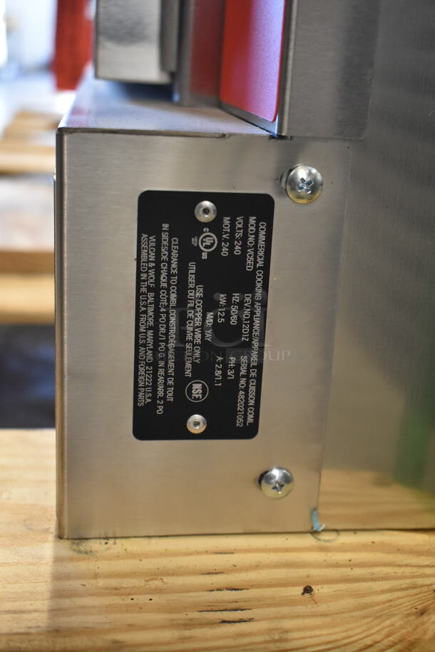 BRAND NEW SCRATCH AND DENT! Vulcan VC5ED ENERGY STAR Stainless Steel Commercial Electric Powered Full Size Convection Oven w/ View Through Doors, Metal Oven Racks and Thermostatic Controls. 240 Volts, 3/1 Phase. Tested and Working! - Image 5 of 5
