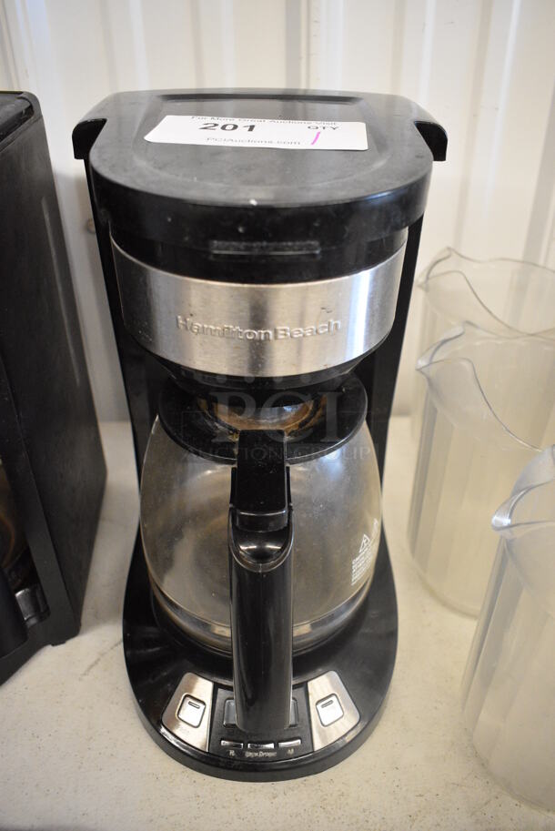 Hamilton Beach Black Poly Countertop Coffee Machine w/ Poly Coffee Pot. 8x11x13