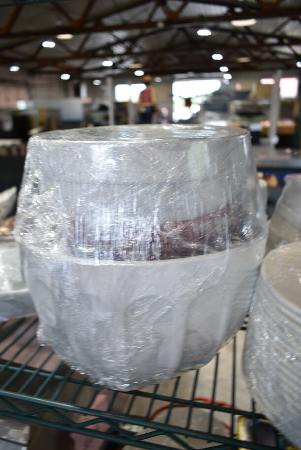 ALL ONE MONEY! Two Tier Lot of Various Items Including Ceramic Dishes - Image 4 of 5