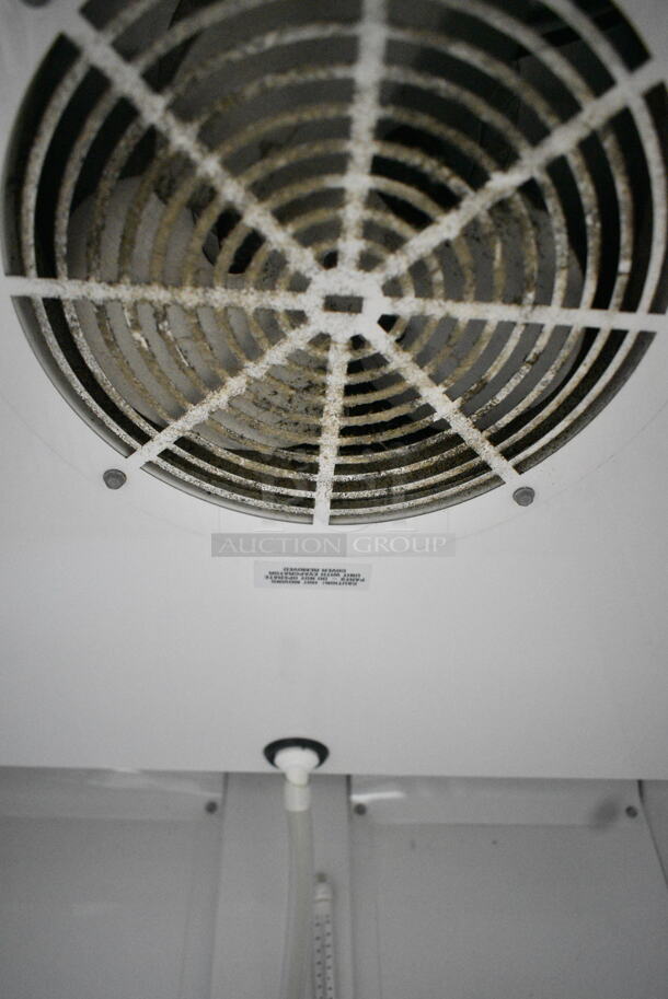 True GDM-23 Metal Commercial Single Door Reach In Cooler Merchandiser w/ Poly Coated Racks. 115 Volts, 1 Phase. Tested and Working! - Image 3 of 4