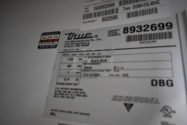 2016 True GDM-41SL-48-HC-LD Metal Commercial 2 Door Reach In Cooler Merchandiser w/ Poly Coated Racks. 115 Volts, 1 Phase. Tested and Working!
 - Image 4 of 4