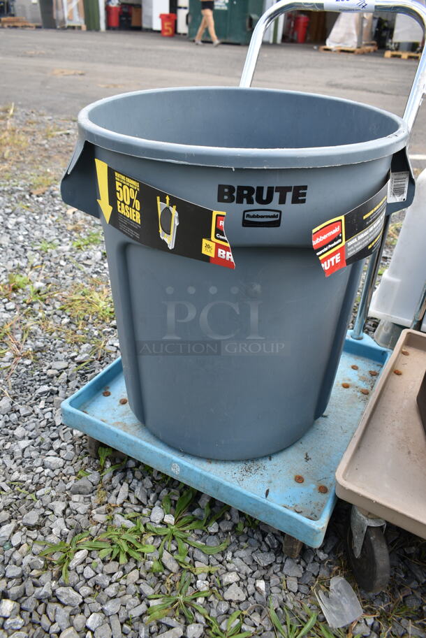 Dish Caddy Cart and Rubbermaid Brute Poly Trash Can. - Image 4 of 5
