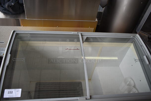 AHT RIO S 125 Metal Commercial Ice Cream Treat Freezer Merchandiser on Commercial Casters. 120 Volts, 1 Phase. Tested and Working! - Image 5 of 12