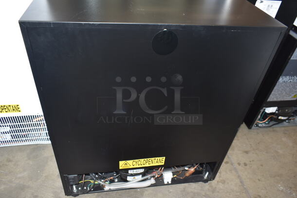 BRAND NEW SCRATCH AND DENT! Whynter BWB-3388FDS 30′′ Built-In French Door Dual Zone 33 Bottle Wine Refrigerator 88 Can Beverage Center. 115 Volts, 1 Phase. Tested and Working! - Image 8 of 9