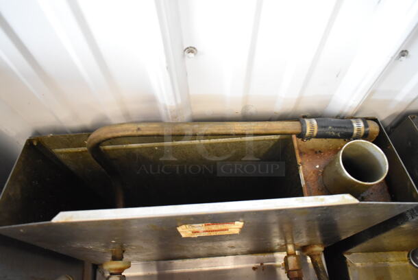 Henny Penny 500 Stainless Steel Commercial Floor Style Electric Powered Pressure Fryer w/ Metal Fry Basket on Commercial Casters. 208 Volts, 3 Phase.  - Image 5 of 7