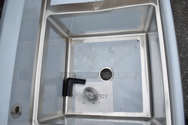 BRAND NEW SCRATCH AND DENT! Regency 600S32424218 Stainless Steel Commercial 3 Bay Sink w/ Dual Drain Board. Bays 24x24x14. No Legs. - Image 5 of 9