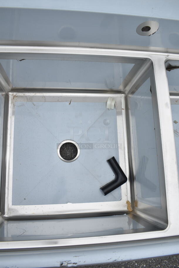 BRAND NEW SCRATCH AND DENT! Regency 600S32424218 Stainless Steel Commercial 3 Bay Sink w/ Dual Drain Board. Bays 24x24x14. No Legs. - Image 7 of 9