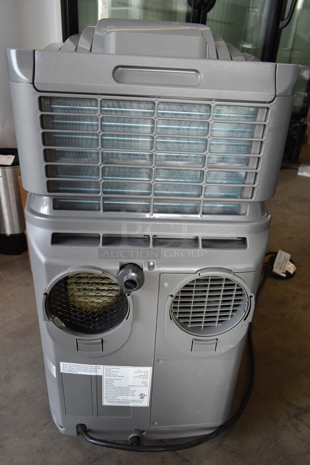 BRAND NEW SCRATCH AND DENT! Whynter ARC-131GD 13,000 BTU Dual Hose Cooling Portable Air Conditioner, Dehumidifier, and Fan with Activated Carbon Filter in Gray. 115 Volts, 1 Phase. Tested and Working! - Image 6 of 7
