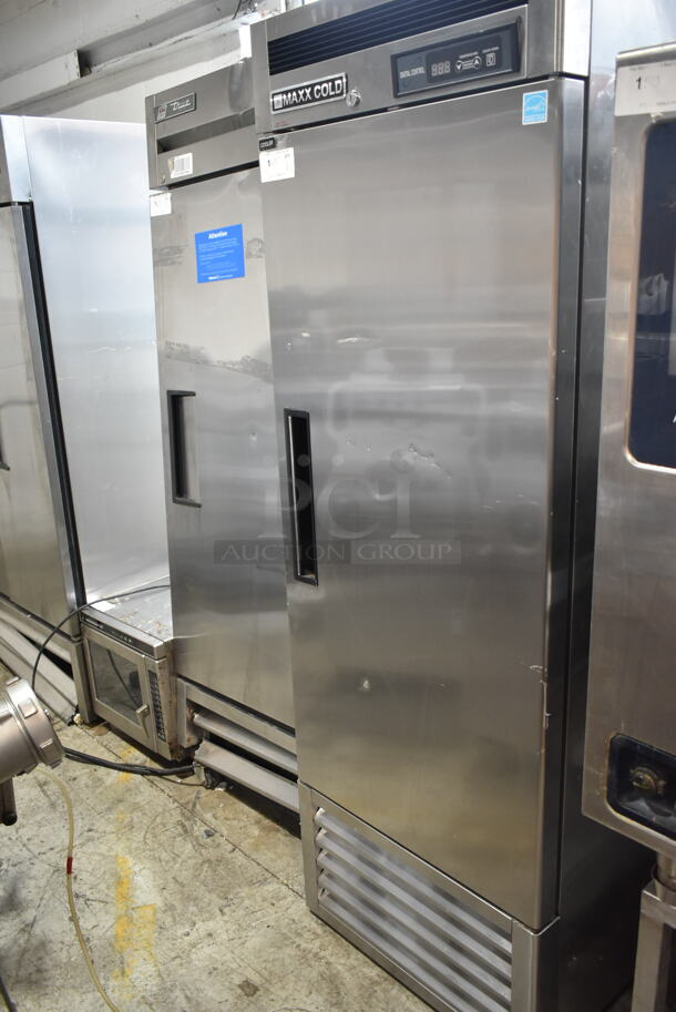 BRAND NEW SCRATCH AND DENT! 2021 Maxx Cold MCR-23FDHC Stainless Steel Commercial Single Door Reach In Cooler w/ Poly Coated Racks and Commercial Casters. 115 Volts, 1 Phase. Tested and Working! - Image 2 of 6