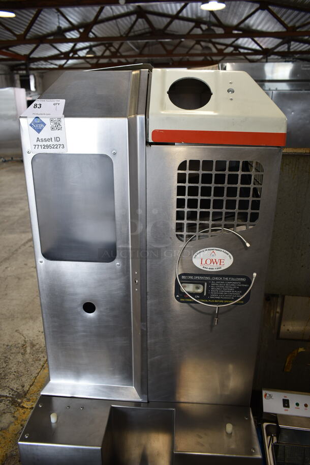 Fresh N Squeeze POS-1 Stainless Steel Commercial Floor Style Automatic Citrus Juicer on Commercial Casters. 120 Volts, 1 Phase. Tested and Working! - Image 4 of 8