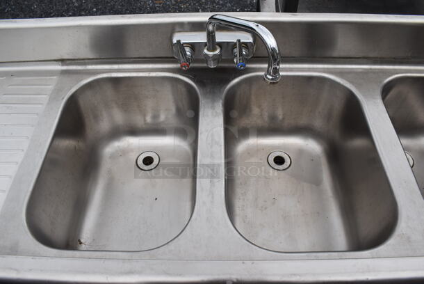 Stainless Steel Commercial 4 Bay Sink w/ Dual Drain Boards, 2 Faucets and 2 Handle Sets. 96x19x33. Bays 10x14x8 - Image 9 of 9