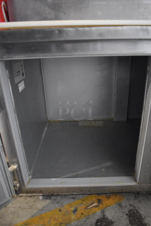 Beverage-Air DP67 Commercial Stainless Steel Two Door Refrigerated Pizza Prep Table With Pan Rail. 115V/1 Phase. Tested And Working - Image 4 of 6