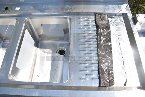 BRAND NEW SCRATCH AND DENT! Regency 600B31014213 Stainless Steel 3 Bowl Underbar Sink with Two Drainboards. Bays 10x14x9.5. Drain Boards 11x15 - Image 4 of 7