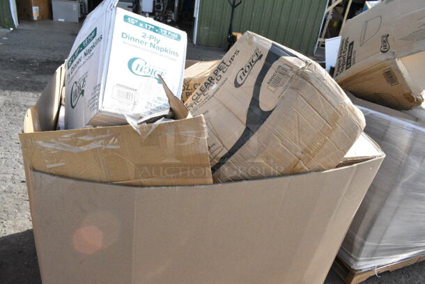 15 BRAND NEW Boxes Including Choice Napkins, 500CC16 Choice Clear PET Customizable Plastic Cold Cup - 16 oz. - 1000/Case, 24 oz Clear PET Plastic Cold Cups. 15 Times Your Bid!  - Image 5 of 5