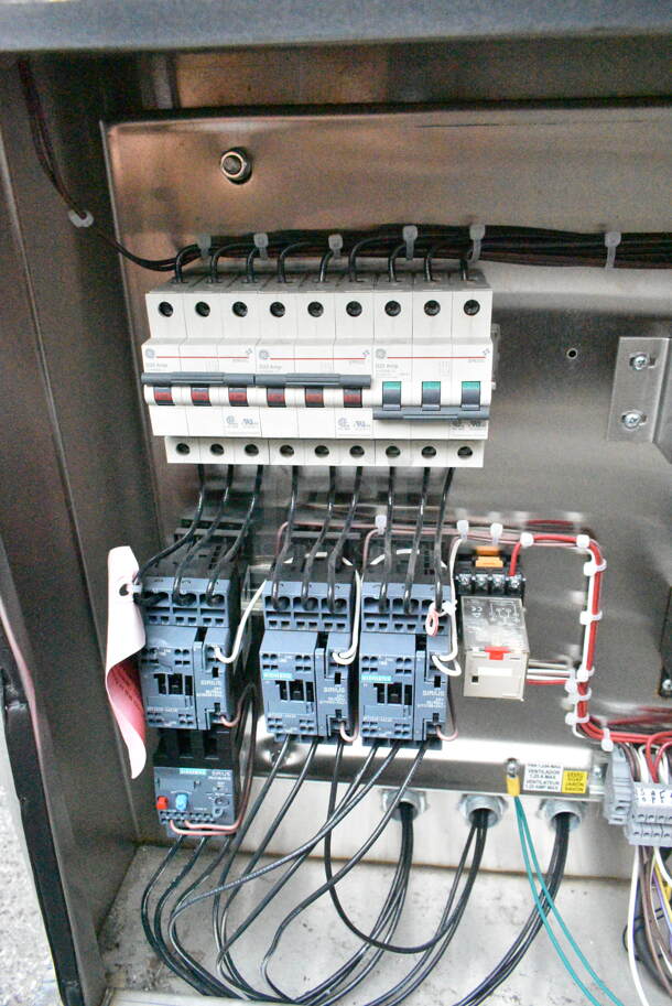 LVO FL14E Stainless Steel Commercial Floor Style Pot and Pan Washer. 460 Volts, 3 Phase. - Image 3 of 12
