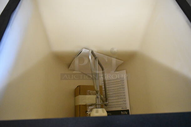 BRAND NEW SCRATCH AND DENT! Avantco Stainless Steel Commercial Hotel Ice Dispenser.  - Image 4 of 5