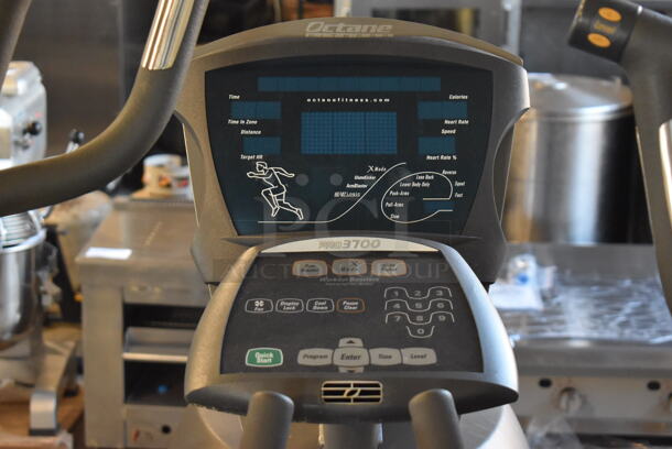 Octane Fitness Pro 3700 Metal Commercial Elliptical Machine. 30x77x64. Tested and Working! - Image 5 of 6