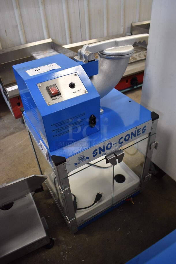 BRAND NEW! Carnival King Model 382SCM350R Metal Commercial Countertop Sno Cone Ice Crushing Machine. 120 Volts, 1 Phase. 21x14.5x26.5. Tested and Working! - Image 2 of 5