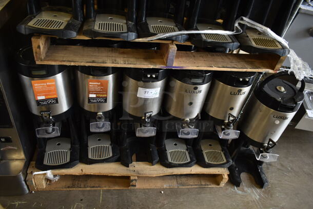21 Fetco Luxus Stainless Steel Countertop Hot Beverage Dispensers. 21 Times Your Bid! - Image 2 of 4