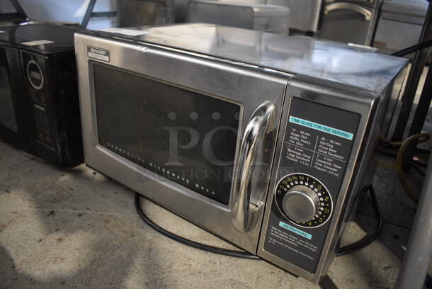 Sharp Model R-21LCF Stainless Steel Commercial Countertop Microwave Oven. 120 Volts, 1 Phase. 20.5x16x12 - Image 3 of 5