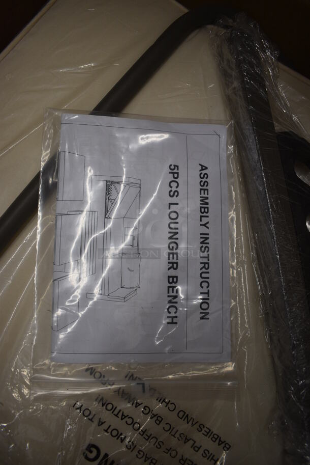 BRAND NEW SCRATCH AND DENT! WF281055AAA 5 Piece Lounger Bench - Image 4 of 7