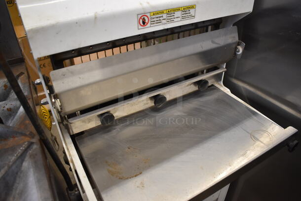 Oliver 777-NT Metal Commercial Floor Style Bread Loaf Slicer. 115 Volts, 1 Phase. 25x24x47. Tested and Working! - Image 3 of 6
