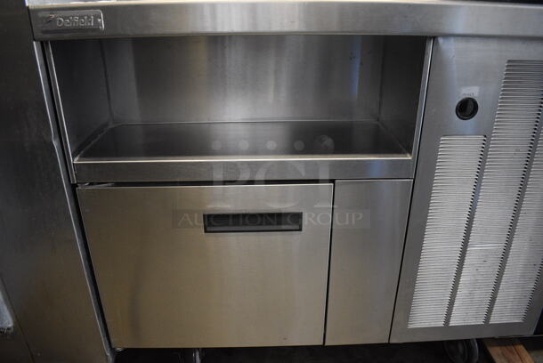 Delfield Stainless Steel Commercial Pizza Prep Table on Commercial Casters. 39x31.5x40. Tested and Powers On But Temps at 51 Degrees - Image 3 of 6