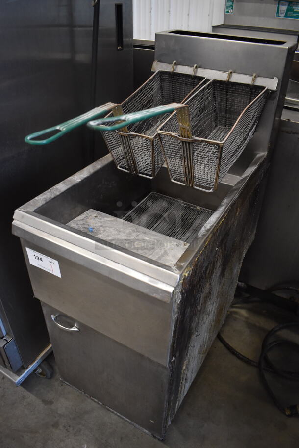 Pitco Frialator Stainless Steel Commercial Floor Style Natural Gas Powered Deep Fat Fryer. 110,000 BTU. 15.5x30x46 - Image 2 of 7