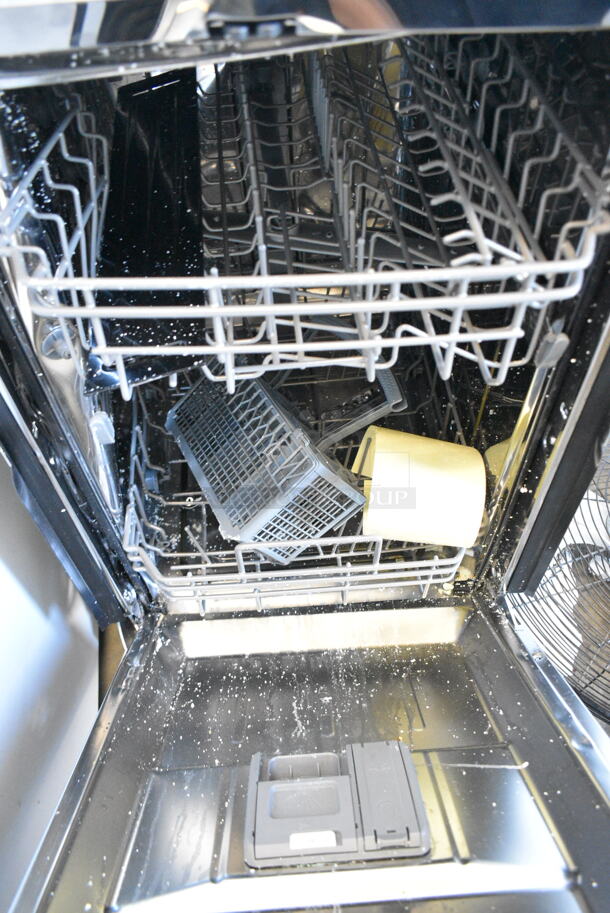 Honeywell HDS18SS 18" Dishwasher with 8 Place settings, 6 Washing Programs. 120 Volts, 1 Phase. - Image 4 of 5