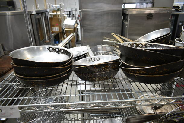 ALL ONE MONEY! Tier Lot of Various Items Including Metal Baking Pans and Skillets.  - Image 2 of 5