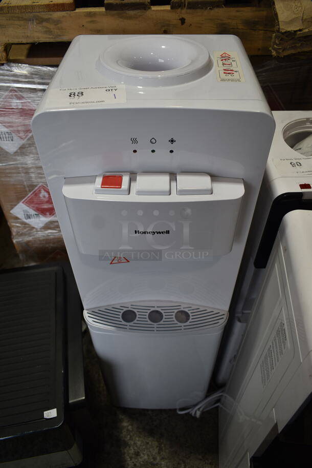 Honeywell HWDT-620W Water Cooler Base. 110-120 volts, 1 Phase. Tested and Working!