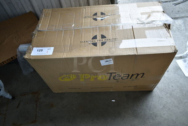 BRAND NEW SCRATCH AND DENT! ProTeam 107128 4 Gallon ProGuard 4 Portable Wet / Dry Vacuum Cleaner with Tool Kit. 120 Volts, 1 Phase.  - Image 2 of 5
