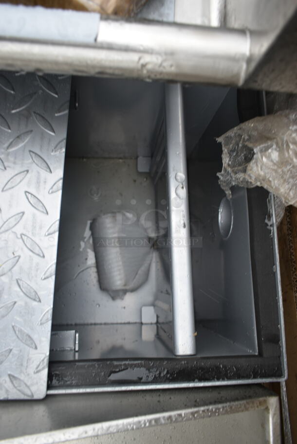 BRAND NEW SCRATCH AND DENT! Regency 600GT10 20 lb. 10 GPM Grease Trap with 2" Non-Threaded Connections - Image 5 of 6