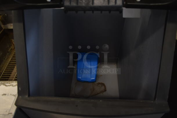 Metal Commercial Ice Bin w/ Poly Flap Lid.  - Image 3 of 5