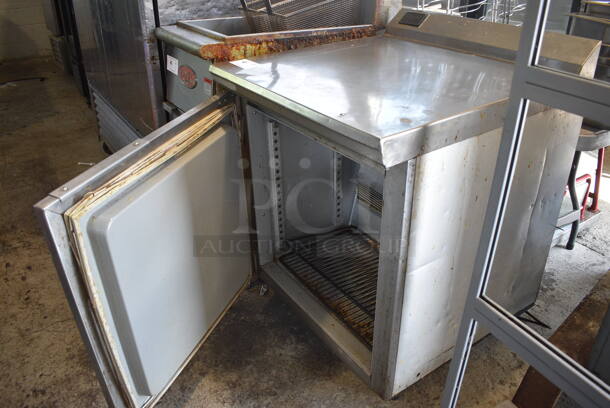 Randell Stainless Steel Commercial Single Door Work Top Cooler. Door Does Not Stay Closed. 27x30x39. Tested and Working! - Image 4 of 6
