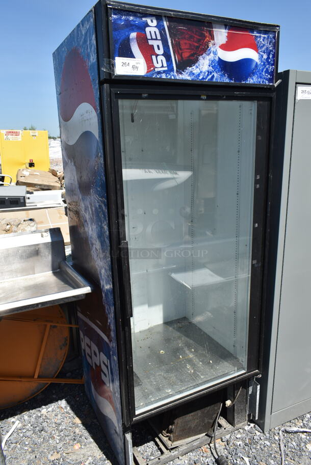 True GDM-26 Metal Commercial Single Door Reach In Cooler Merchandiser. 115 Volts, 1 Phase. Tested and Does Not Power On