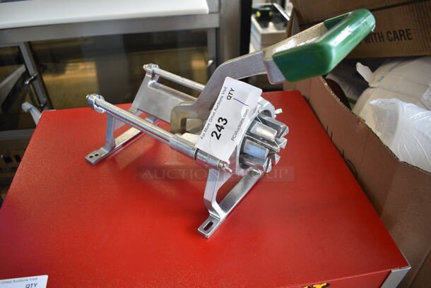 BRAND NEW SCRATCH AND DENT! Garde Metal Commercial Countertop Heavy-Duty 8-Wedge Potato / Fry Cutter - Image 2 of 7