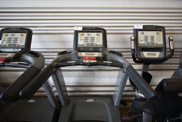 Matrix Ultimate Deck Commercial Floor Style Treadmill. Tested and Working! - Image 4 of 6