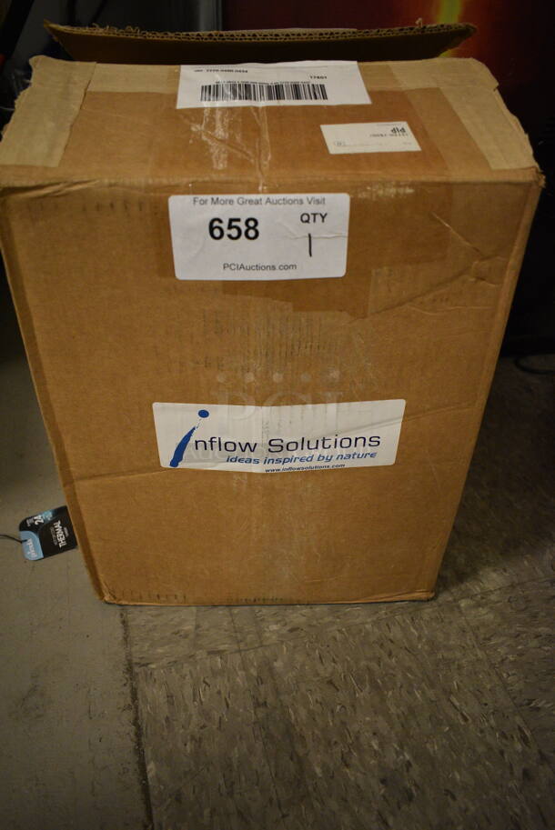 BRAND NEW! White Rubber Seal Liquid Rubber - Image 1 of 4