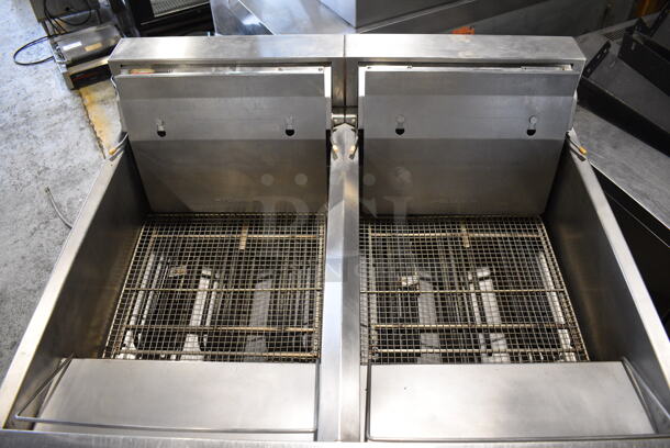 Pitco Frialator Stainless Steel Commercial Electric Powered 2 Bay Deep Fat Fryer. 208 Volts, 3 Phase. 40x38x42 - Image 3 of 8