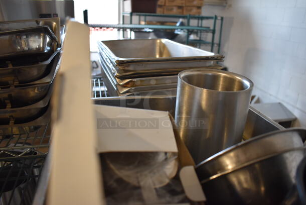 ALL ONE MONEY! Tier Lot of Various Items Including Glasses, Ceramic Dishes and Bins - Image 3 of 5