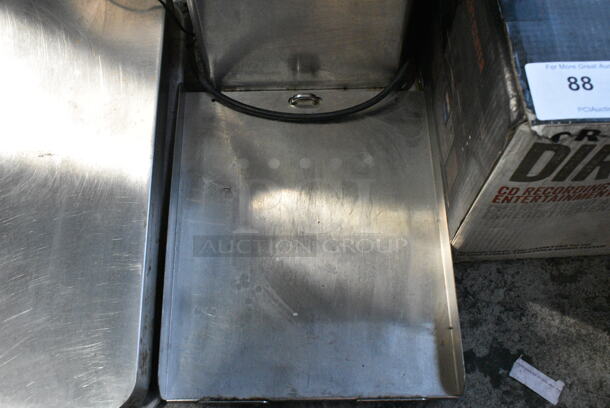 Bunn ITCB-DV Stainless Steel Commercial Countertop Iced Tea Machine. 120 Volts, 1 Phase.  - Image 4 of 8